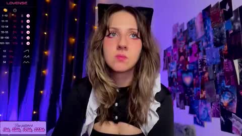 Snapshot of hotarutomo chatting on 10.11.25 Next stream 28112024 8 GMT 3 online show from 10.11.25