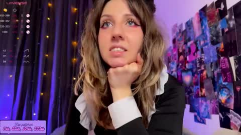 Snapshot of hotarutomo chatting on 10.12.25 Next stream 28112024 8 GMT 3 online show from 10.12.25