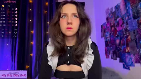 Snapshot of hotarutomo chatting on 10.27.25 Next stream 28112024 8 GMT 3 online show from 10.27.25