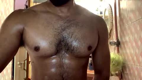 Snapshot of hotathletic12304 chatting on 11.12.25 hotathletic12304 online show from 11.12.25