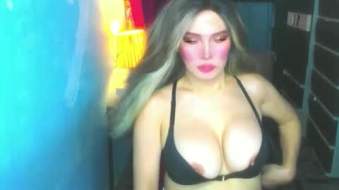 T A N Y A online show from 05.12.26