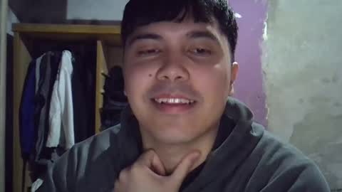 Snapshot of hotbaby6900 chatting on 10.27.25 hotbaby6900 online show from 10.27.25