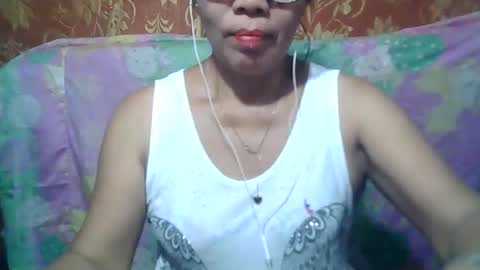 Snapshot of hotbetty_45 chatting on 10.14.25 hotbetty_45 online show from 10.14.25
