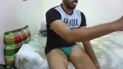 Snapshot of hotboy8677 chatting on 11.05.25 Hotboy8677 online show from 11.05.25