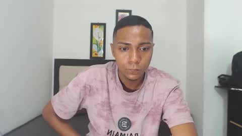 Snapshot of hotboyluxe chatting on 02.15.26 hotboyluxe online show from 02.15.26