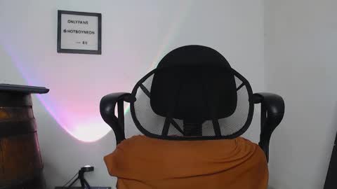 Alex Neon online show from 01.05.25