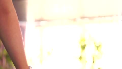 Snapshot of hotbustybabex chatting on 10.25.25 Anais online show from 10.25.25