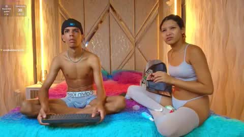 hotcouple_222 online show from 10.15.25