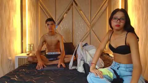 hotcouple_222 online show from 11.21.25