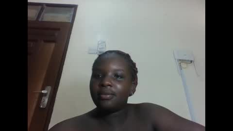 Snapshot of hotebbbyy chatting on 12.12.24 EBBY online show from 12.12.24