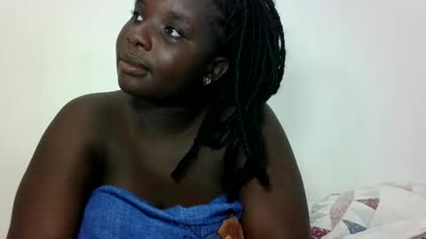 Snapshot of hotebbbyy chatting on 09.16.25 EBBY online show from 09.16.25