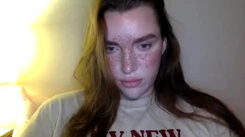 Snapshot of hoteffy chatting on 05.29.26 effy online show from 05.29.26