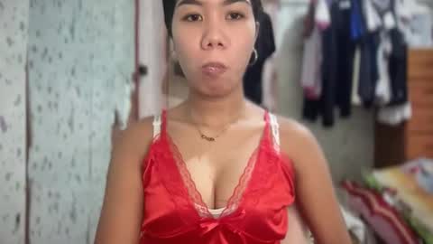 Snapshot of hotestpinayxxx chatting on 04.27.26 hotestpinayxxx online show from 04.27.26