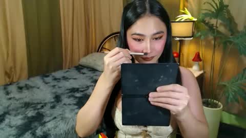 EVA online show from 11.06.25