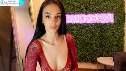 hotfallingdevil online show from 01.21.25