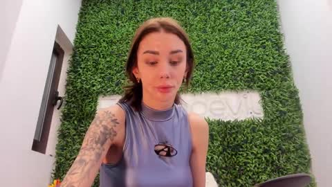 hotfallingdevil online show from 04.03.26