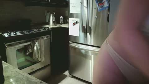 Snapshot of hotgirlbigbutt chatting on 10.26.25 hotgirlbigbutt online show from 10.26.25