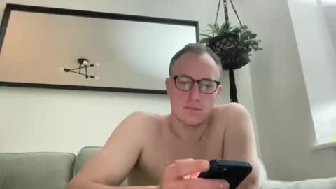 Snapshot of hotholby86 chatting on 12.10.24 hotholby86 online show from 12.10.24