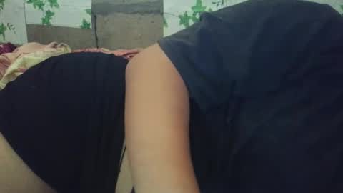 hotiemorenagurl18 online show from 01.06.26