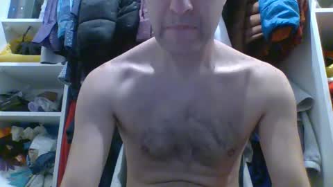 hottitan  twitter Marianoshcam online show from 10.26.25