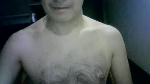 hottitan  twitter Marianoshcam online show from 04.05.26