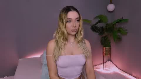 Snapshot of hotjessxx chatting on 03.26.26 Maria online show from 03.26.26