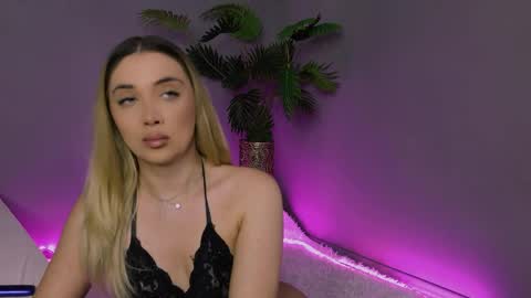 Snapshot of hotjessxx chatting on 04.07.26 Maria online show from 04.07.26