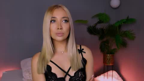 Snapshot of hotjessxx chatting on 05.02.26 Maria online show from 05.02.26