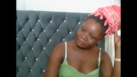 Snapshot of hotjeylee chatting on 02.17.26 LOYCE online show from 02.17.26