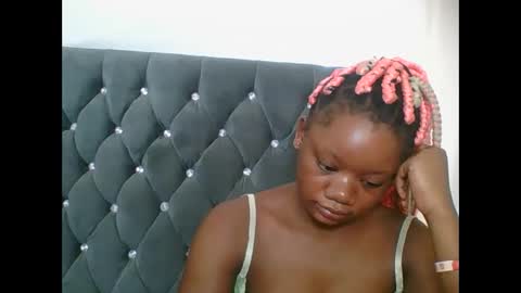 Snapshot of hotjeylee chatting on 02.25.26 LOYCE online show from 02.25.26