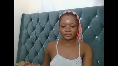 Snapshot of hotjeylee chatting on 02.25.26 LOYCE online show from 02.25.26