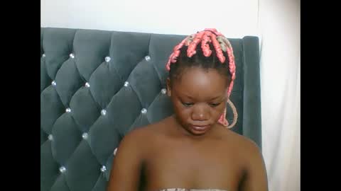 Snapshot of hotjeylee chatting on 02.28.26 LOYCE online show from 02.28.26