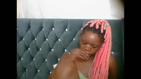 Snapshot of hotjeylee chatting on 03.02.26 LOYCE online show from 03.02.26