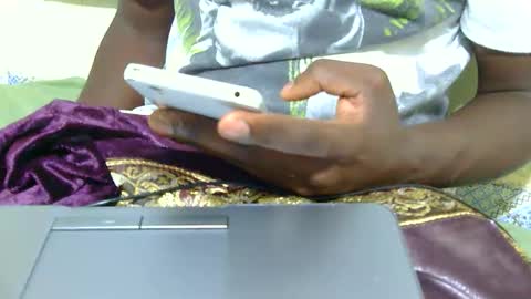 malaika online show from 04.30.26