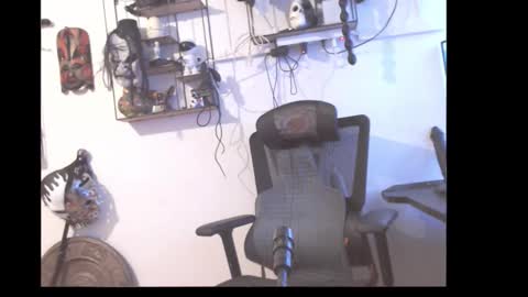 Snapshot of hotkinkytat chatting on 04.24.26 hotkinkytat online show from 04.24.26