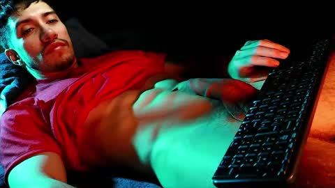 Snapshot of hotlatinking chatting on 05.18.26 Hotlatinking online show from 05.18.26