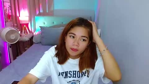 Layla online show from 12.31.24