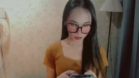 XANDRA online show from 11.06.25