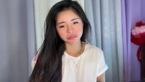 Snapshot of hotloveaxx chatting on 01.15.26 Vea online show from 01.15.26