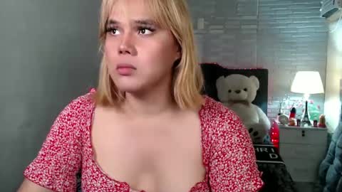 Snapshot of hotmaniacts chatting on 01.13.25 HotTrannyCock online show from 01.13.25