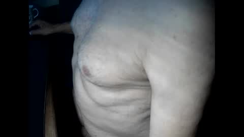 Snapshot of hotmassage50 chatting on 09.24.25 hotmassage50 online show from 09.24.25