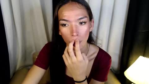 Snapshot of hotmichelle292006 chatting on 11.19.25 HI its me youre lovely MICHAELA online show from 11.19.25