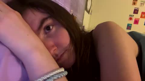 Snapshot of hotmommy2003 chatting on 01.29.25 hotmommy2003 online show from 01.29.25