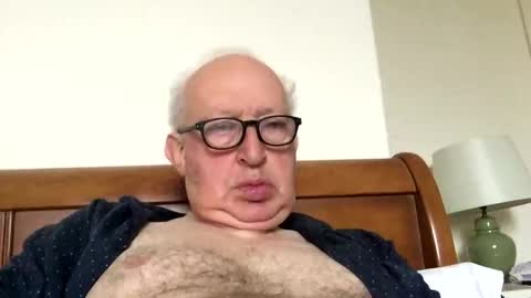 Snapshot of hotmuff99 chatting on 11.12.25 hotmuff99 online show from 11.12.25