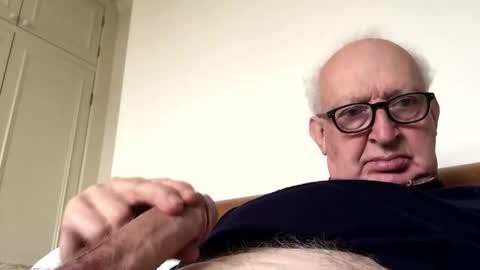 Snapshot of hotmuff99 chatting on 11.13.25 hotmuff99 online show from 11.13.25