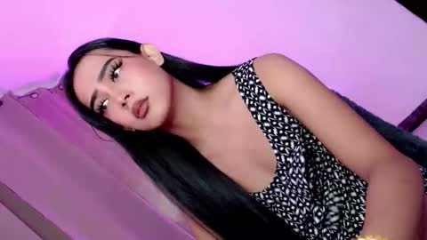 HOT BEATRICE online show from 09.22.25
