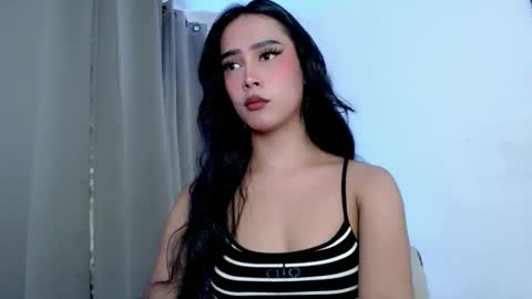 HOT BEATRICE online show from 10.31.25