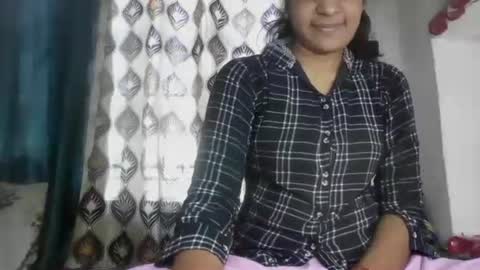 lola online show from 12.04.24