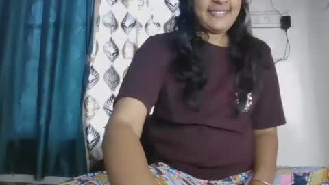 lola online show from 09.22.25