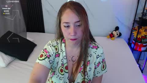 Sussy Bloom  online show from 09.28.25